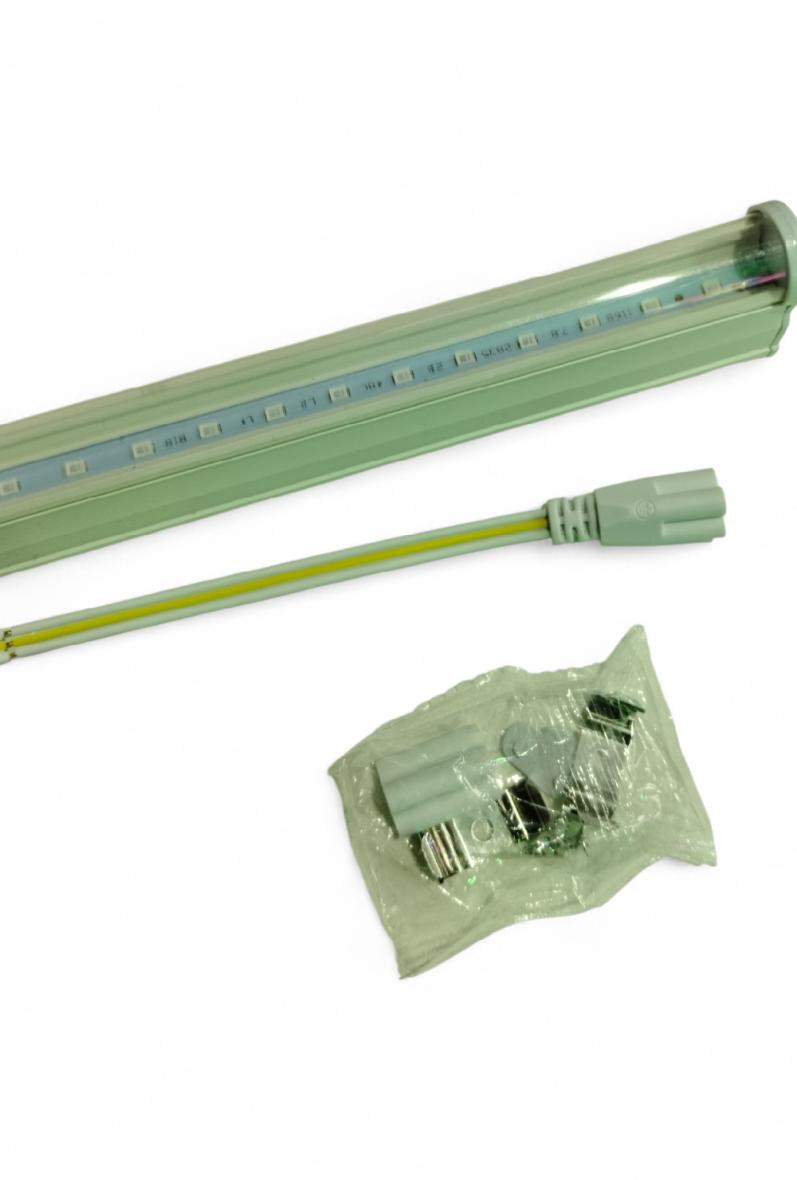 Tube LED T5 TRANSPARENT 1.20M  – Éclairage Décoratif et Ambiance Moderne