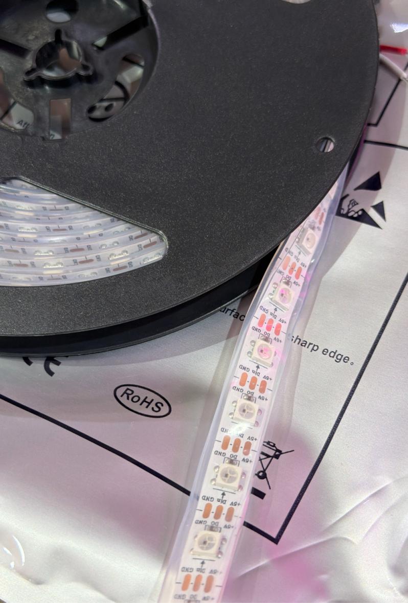 RUBAN LED RGB AVEC SILICONE SOUPLE + programmateur